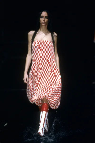 Look 64
